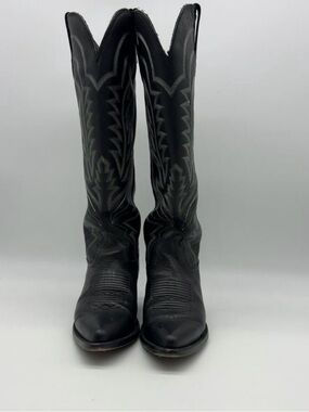 Tecovas Abby— Classic Black Embroidered Cowboy Boots